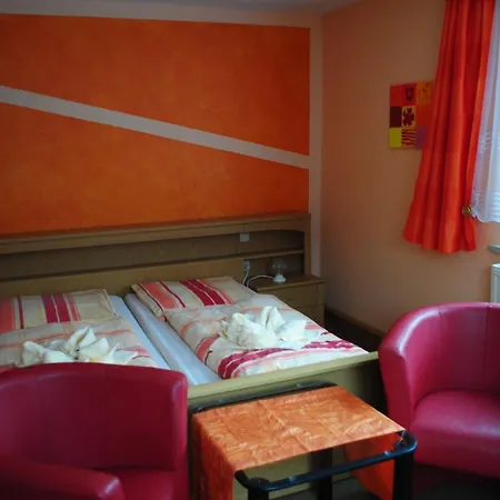 Adolfshaide Bed & Breakfast *