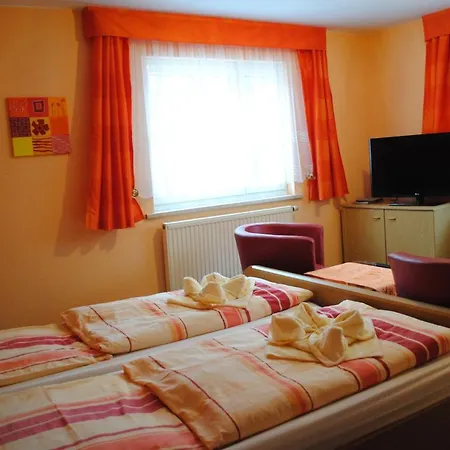 Adolfshaide Bed & Breakfast *
