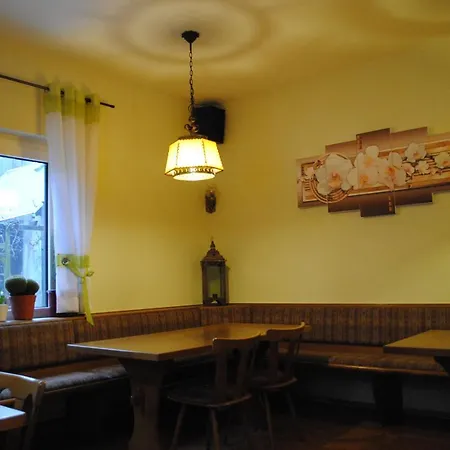 Adolfshaide Bed & Breakfast *
